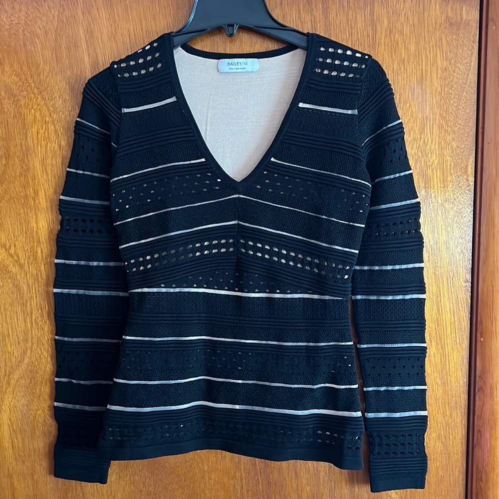 Bailey 44 Sweater Size Small